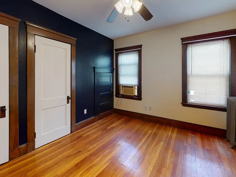 47-49 Rockwell St — Photo 20