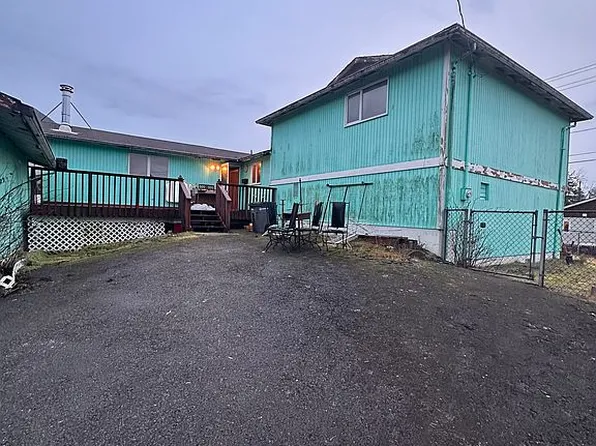 509 Degroff St, Sitka, AK 99835