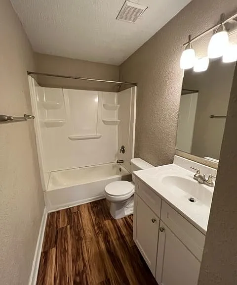 420 Bethel St — Photo 9