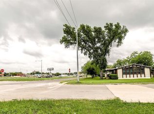 901 College St, Bastrop, TX 78602