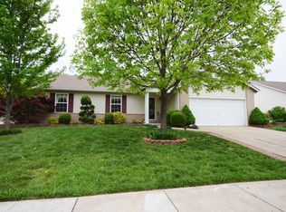 121 Stone Post Ln, Wentzville, MO