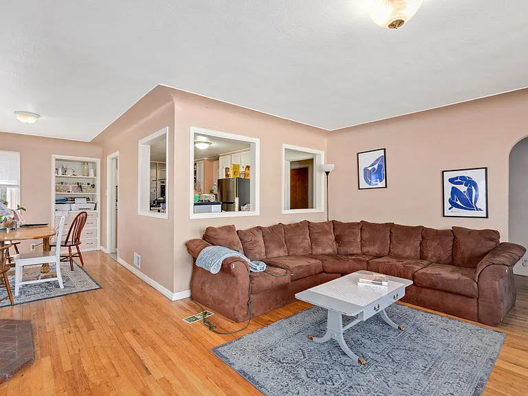821 W Mulberry St — Photo 6