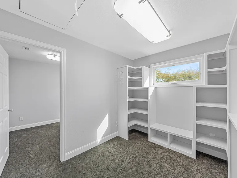 3316 Inwood Rd — Photo 24