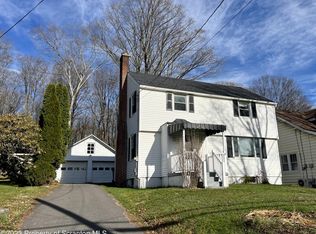 992 State Route 307, Moscow, PA 18444