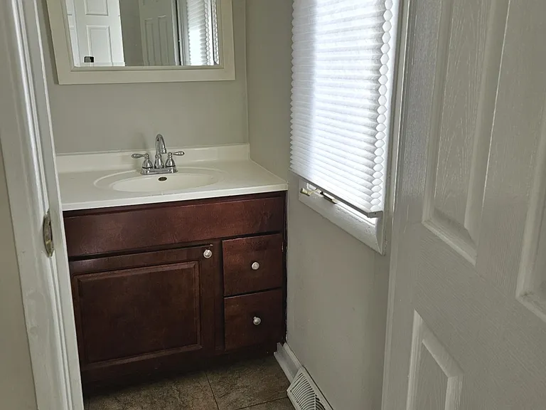 228 Monroe Rd — Photo 6
