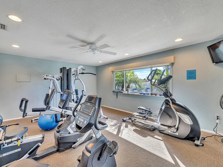 2401 Riverbluff Pkwy #V-240 — Photo 30