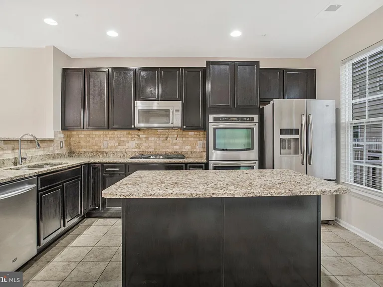 1612 Fernwood Dr — Photo 8