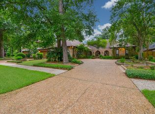 1059 Candlelight Ln, Houston, TX 77018