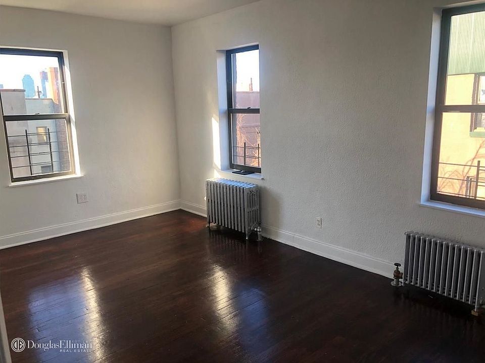 1st image of 4808 47th St APT 5A