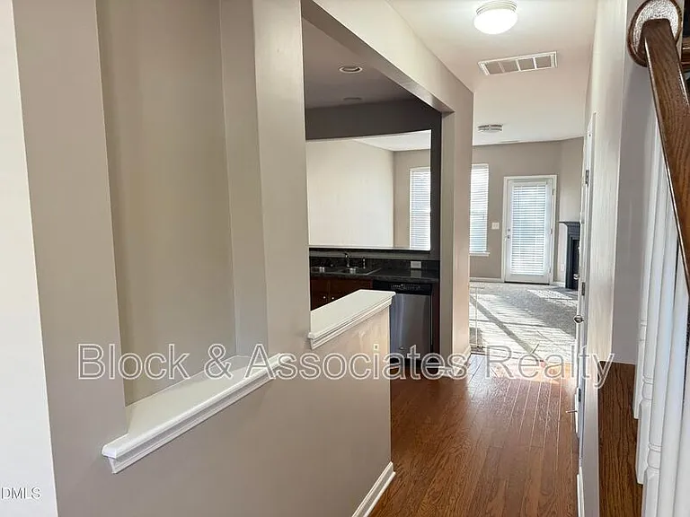 3102 Berkeley Springs Pl — Photo 3