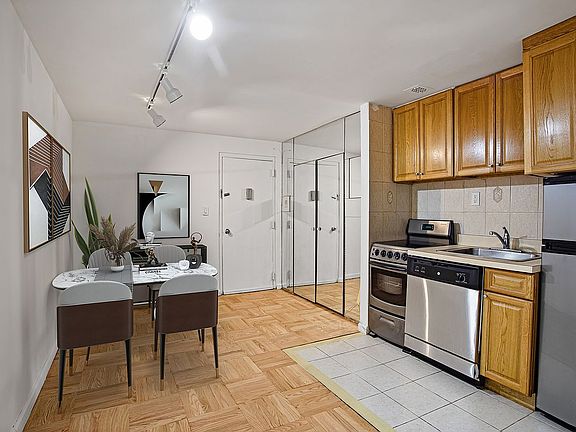 4th image of 435 E 86th St APT 2C