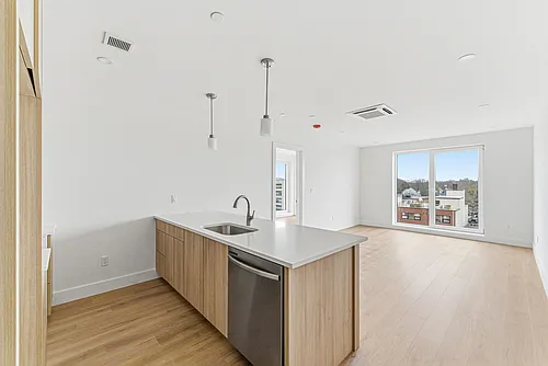 1035 Commonwealth Ave #602 Photo 1