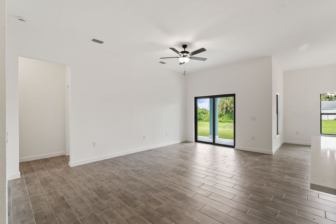 next background image