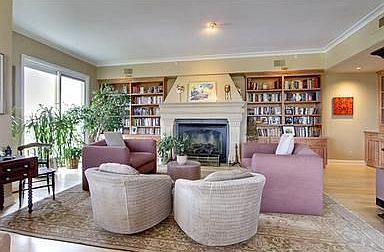 3rd image of 400 E 3rd Ave APT 804