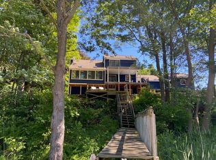 16334 Highland Dr, Spring Lake, MI 49456