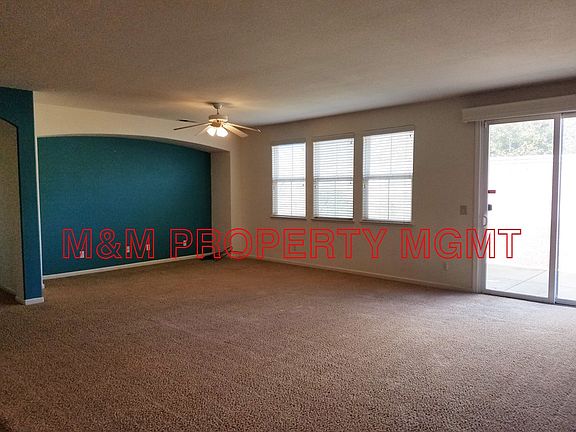 8973 Virginia Fife Living Room