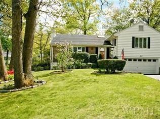 32 Mangrove Rd, Yonkers, NY 10701