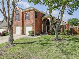 6816 Alderbrook Dr, Denton, TX 76210