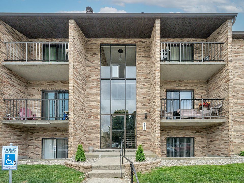 1st image of 541 Davis Rd APT 10
