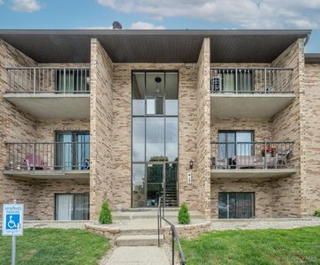 541 Davis Rd APT 10, Cincinnati, OH, 45255