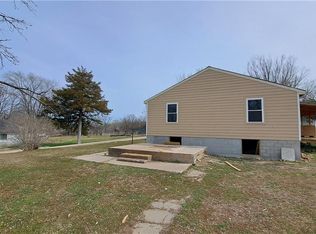 1034 Traders Ave, Fall River, KS 67047