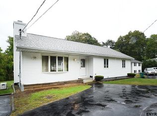 21 Cooper St, Lake George, NY 12845
