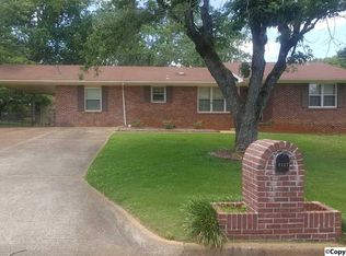 1117 Hewitt St NW, Huntsville, AL 35816