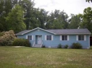 1307 Beulah Rd, Smoaks, SC 29481