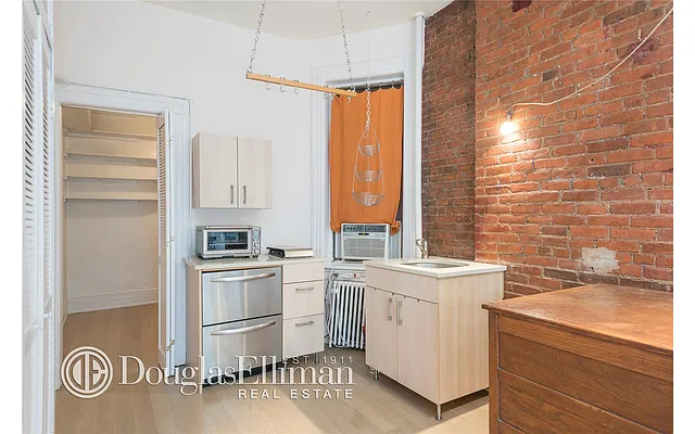 Rented by Douglas Elliman | media 30