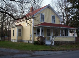 17 Pearse Rd, Swansea, MA 02777