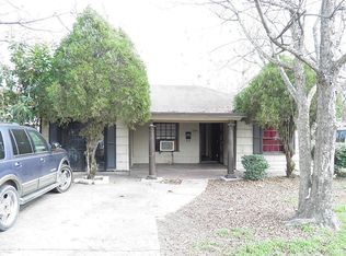 7530 Meadowview Dr, Houston, TX 77037