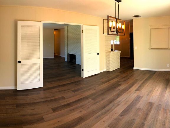 4th image of 862 Cathedral Dr