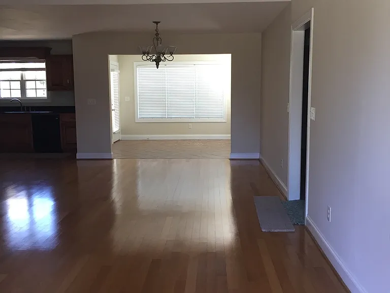 7 Royal Oak Dr NE — Photo 5