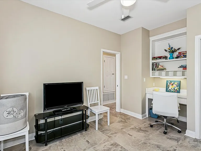 1070 Fort Pickens Rd — Photo 22