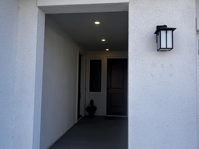 279 Paxton Way — Photo 3