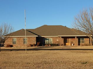 1808 N 13th St, Ballinger, TX 76821