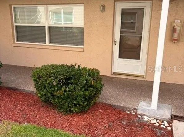 10034 64th Ave N APT 11, Saint Petersburg, FL 33708