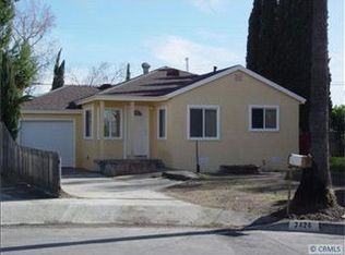 2426 Calmia Rd, Duarte, CA 91010