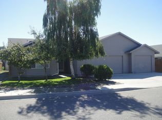 4911 Flores Ln, Pasco, WA
