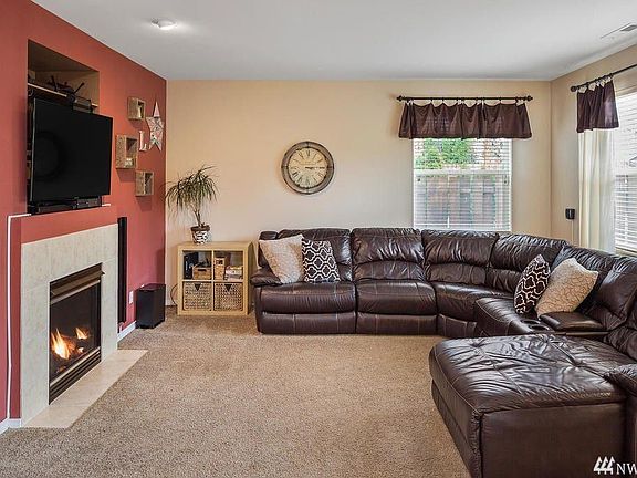5th image of 722 67th Ln SE