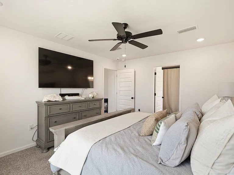 289 Gray Owl Dr W — Photo 13