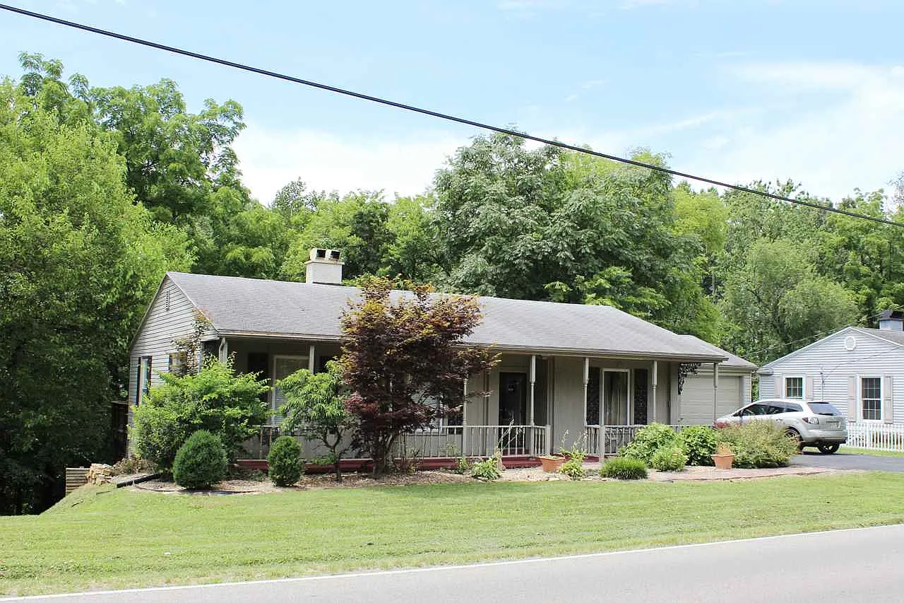 4006 Stringtown Rd photo 1