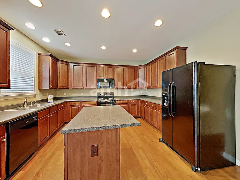 1830 Madrid Falls Dr — Photo 3