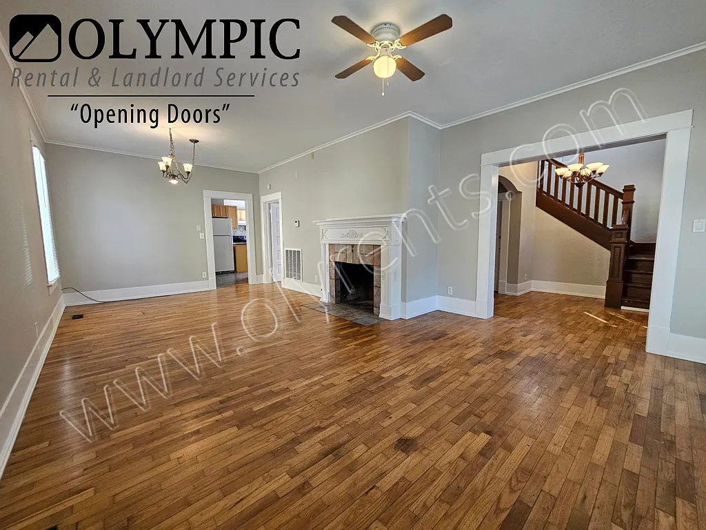 3 bed/2 bath Craftsman Home in heart of Olympia! — Photo 4