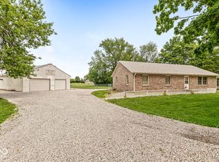 312 W Clark Ln, Fairland, IN