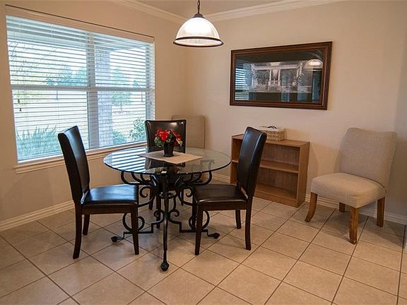 5th image of 10817 Southerland Dr
