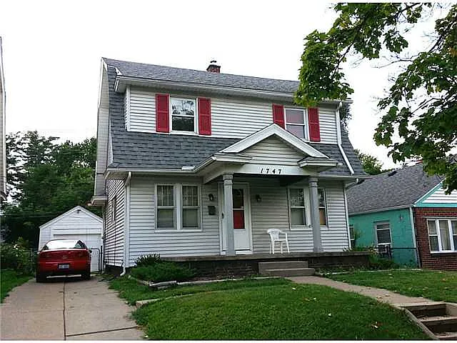 1747 Wyndhurst Rd photo 1