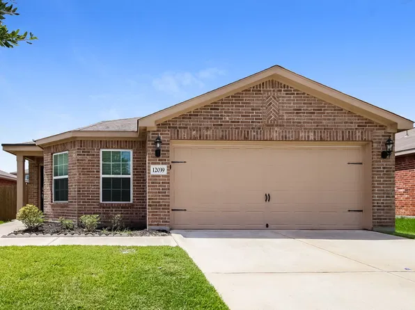 12039 Fairquarter Ln, Pinehurst, TX 77362