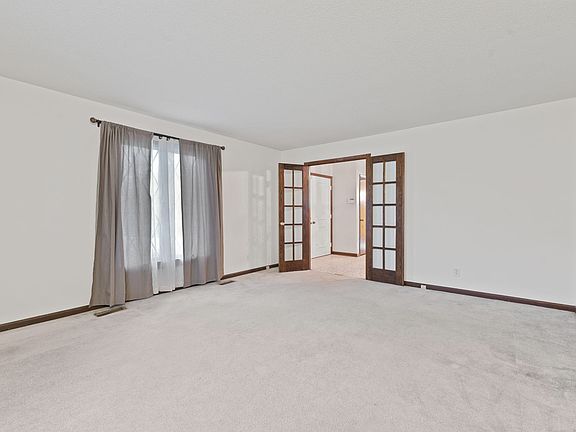 4th image of 895 Briar Patch Ln
