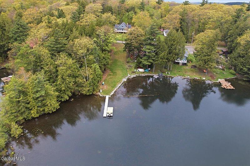 2nd image of 123 N Shore Road